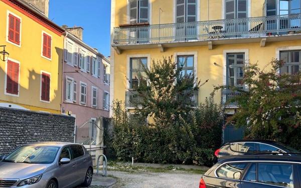 Appartement à vendre    2 pièces • 48,80 m2 Pau