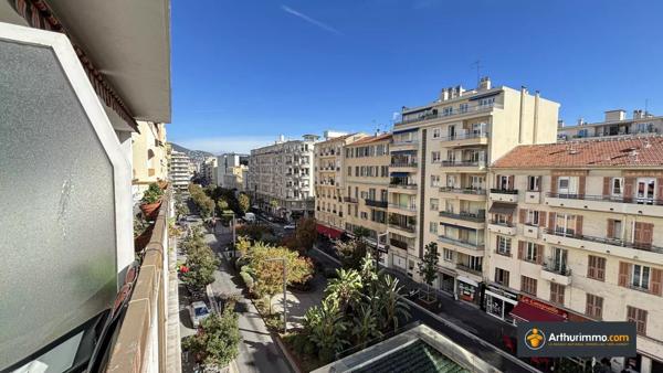 Vente Appartement 3 pièces 78 m2 à Nice