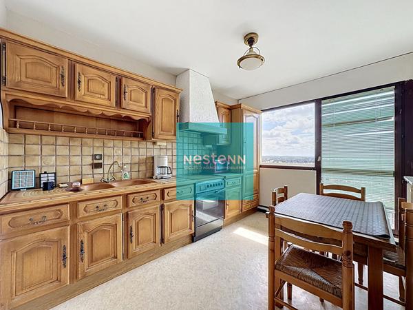 Franconville F4 81 m² avec balcon, parking et cave résidence sécurisée avec gardien