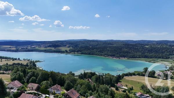 Terrain à vendre  687 m 2   MONTPERREUX  - 25