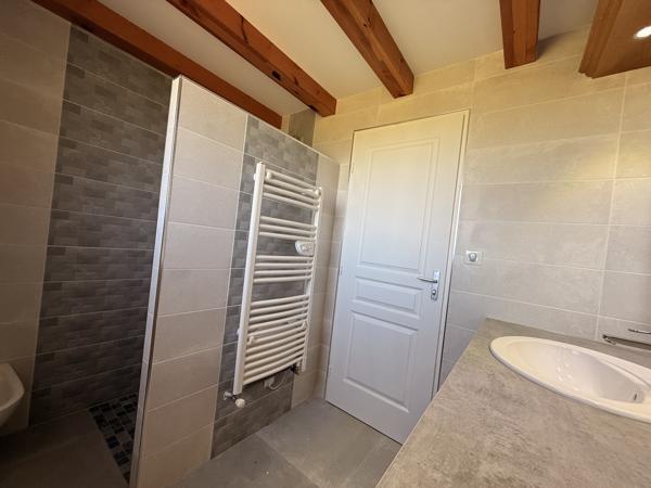 Magnifique maison de type grange – prestations haut de gamme sur 3 hectares