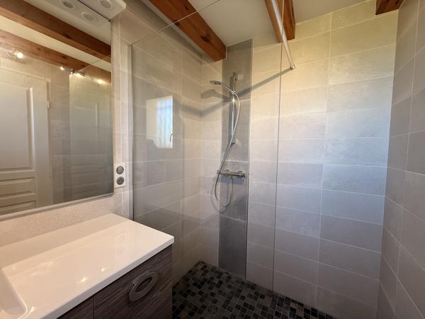 Magnifique maison de type grange – prestations haut de gamme sur 3 hectares
