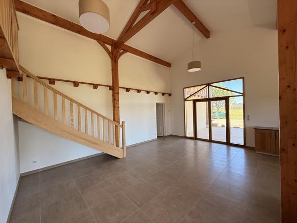 Magnifique maison de type grange – prestations haut de gamme sur 3 hectares