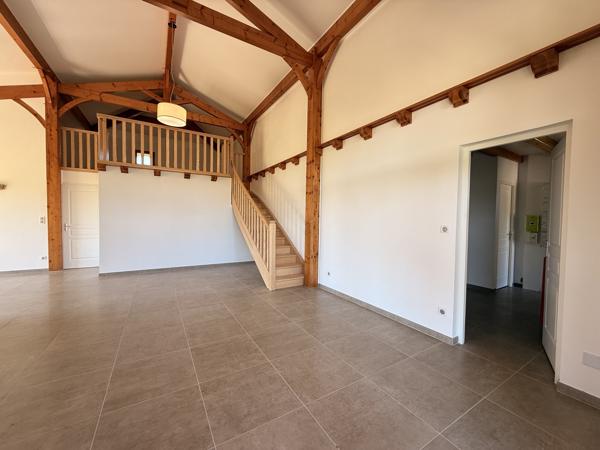 Magnifique maison de type grange – prestations haut de gamme sur 3 hectares