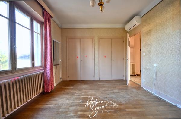 Dernier étage, appartement de 114m² à rénover avec vue imprenable à 180 degrés