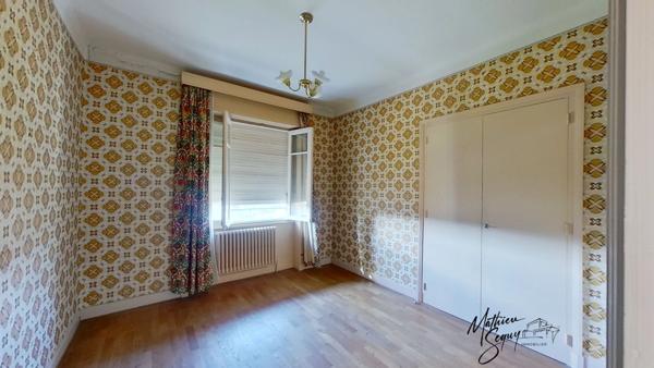 Dernier étage, appartement de 114m² à rénover avec vue imprenable à 180 degrés