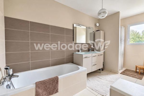 Maison à vendre 6 pièces de 138,86 m² à Carquefou