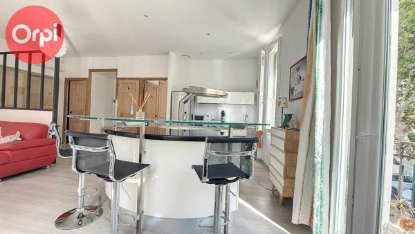 Immeuble à vendre    4 pièces •  Perpignan