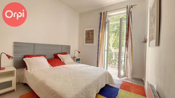 Immeuble à vendre    4 pièces •  Perpignan