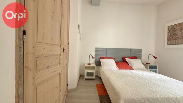 Immeuble à vendre    4 pièces •  Perpignan