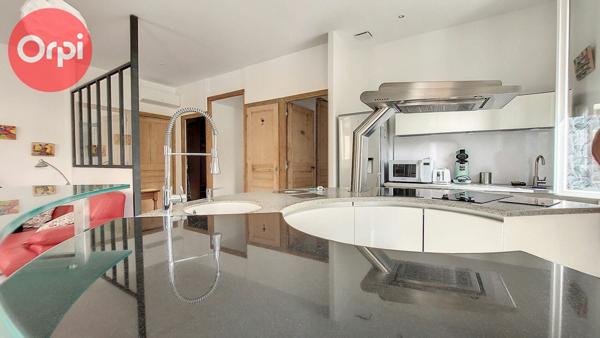 Immeuble à vendre    4 pièces •  Perpignan