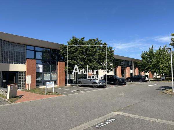 Bureaux à louer à Toulouse avec terrasse privative et accès métro