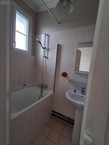 Appartement à louer à Rennes en Ille-et-Vilaine (35000), ref : 20014 Rue Maréchal Joffre - centre-ville