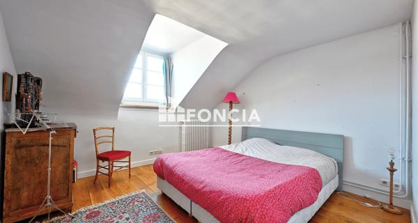 À vendre Appartement 5 pièces 108.5 m² - Versailles 78000