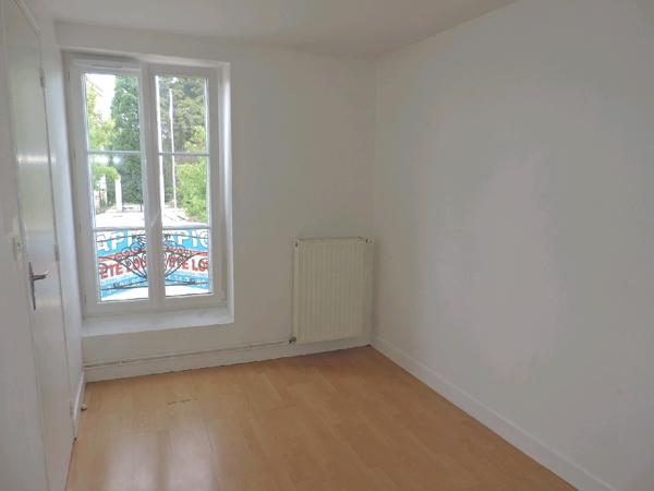 Groslay centre ville

Appartement F3 au premier étage ...