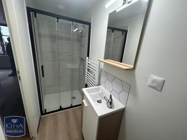 Appartement à louer 1 pièce 28.42m²