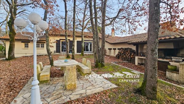 Maison d’architecte rénovée 280 M² - Sans vis à vis, calme, au fond d'une impasse - 9 Pièces -Garage - Vue panoramique – Auch (Gers)