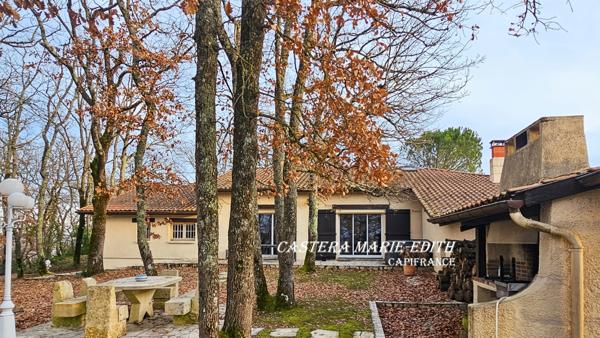 Maison d’architecte rénovée 280 M² - Sans vis à vis, calme, au fond d'une impasse - 9 Pièces -Garage - Vue panoramique – Auch (Gers)