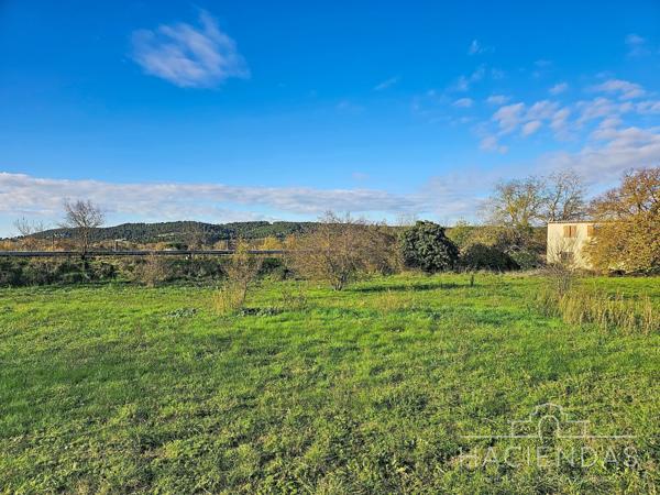 Gardanne (13120) Magnifique terrain dans un environnement dégagé et proche des commerces