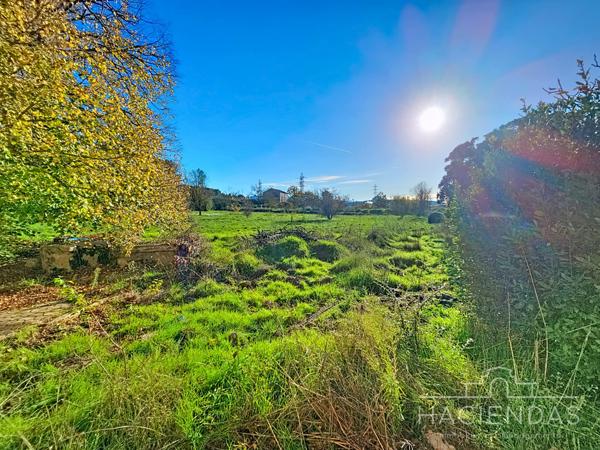 Gardanne (13120) Magnifique terrain dans un environnement dégagé et proche des commerces