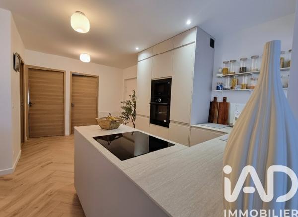 Appartement à vendre 3 pièces 57 m² Courbevoie