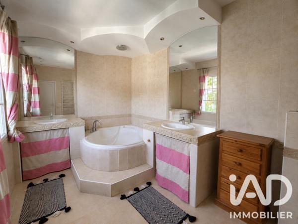 Maison à vendre 6 pièces 205 m² Bagneux