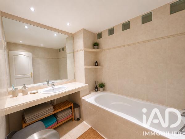 Maison à vendre 6 pièces 205 m² Bagneux