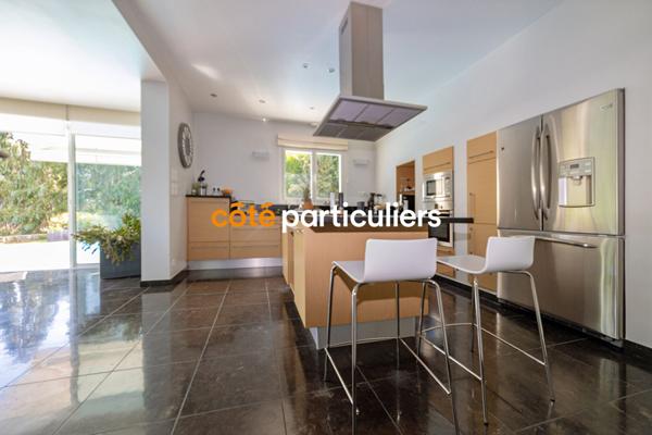 Vente Demeure de Prestige250 m² - 9 Pièces - CHAMALIERES (63400)