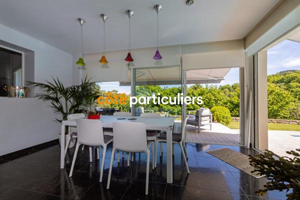 Vente Demeure de Prestige250 m² - 9 Pièces - CHAMALIERES (63400)