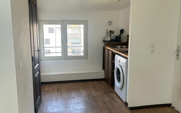 Appartement à vendre    2 pièces • 27,09 m2 Villeurbanne