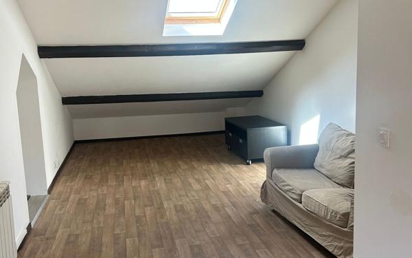 Appartement à vendre    2 pièces • 27,09 m2 Villeurbanne