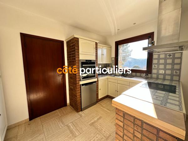 Vente Maison221 m² - 7 Pièces - COUBON (43700)