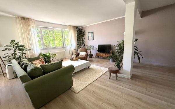 Appartement à vendre    4 pièces • 101 m2 Étiolles