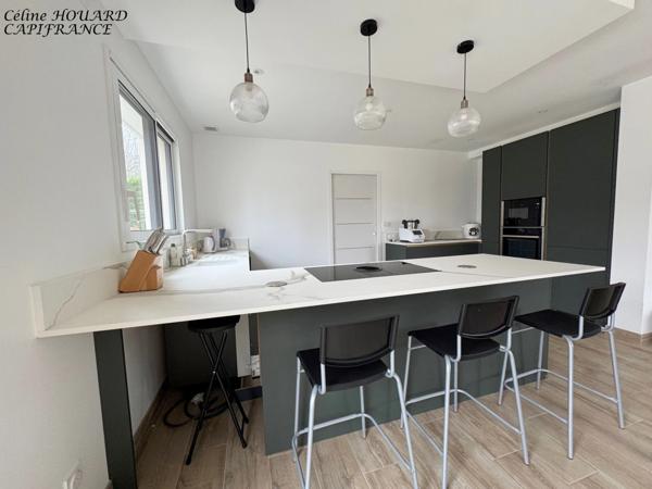 Maison à vendre 6 pièces (49) Vie de plain-pied et piscine