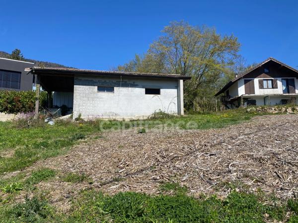 Terrain à vendre 806 m2. Hameau de Feigères-PERON (01)