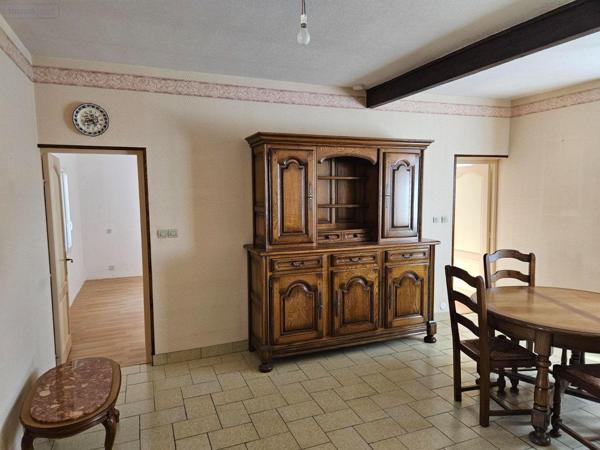 Maison de ville à vendre à Châteauroux dans l'Indre (36000), ref : 11807/446   
NOTZ