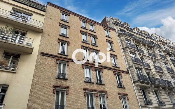 Appartement à vendre    3 pièces • 71,30 m2 Paris 15