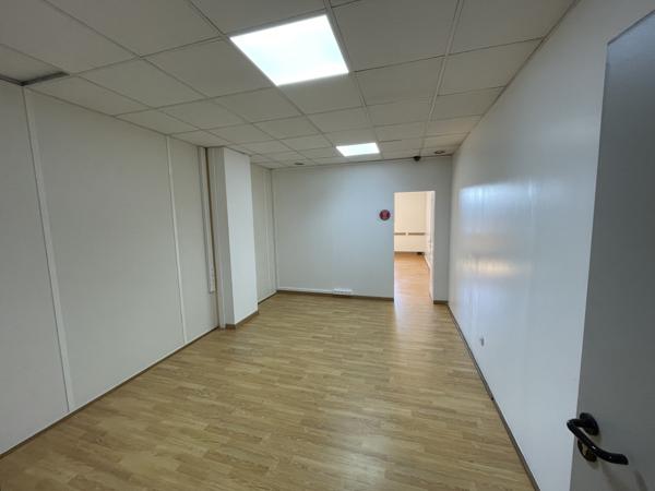 Bureaux à louer à Cergy proche gare et parkings en sous-sol disponibles