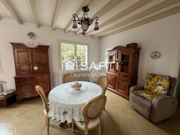 Villa avec chambre en rez-de-jardin et grand garage