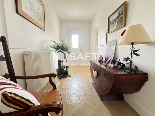 Villa avec chambre en rez-de-jardin et grand garage