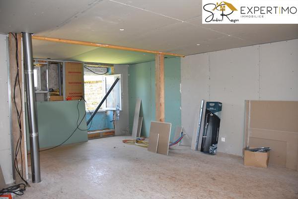 Menat (63560) Menat Projet de rénovation : vaste maison familiale avec atelier