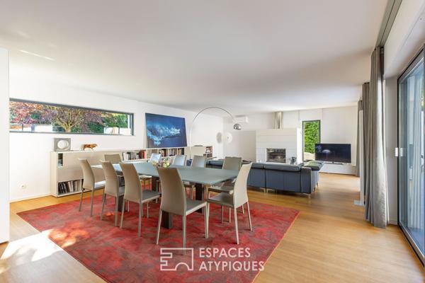 Maison contemporaine et sa piscine au coeur du Rebberg