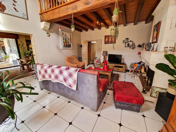 Vente Maison LUCON (85400) - 9 pièces - 246 m² |