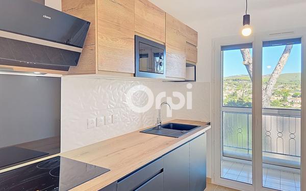 Appartement à vendre    3 pièces • 68,27 m2 Sanary-sur-Mer