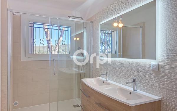 Appartement à vendre    3 pièces • 68,27 m2 Sanary-sur-Mer