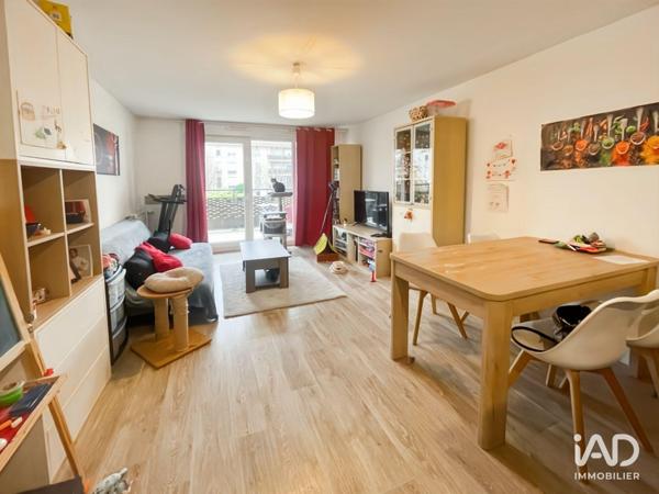 Location appartement 3 pièces 57 m² Brie-Comte-Robert