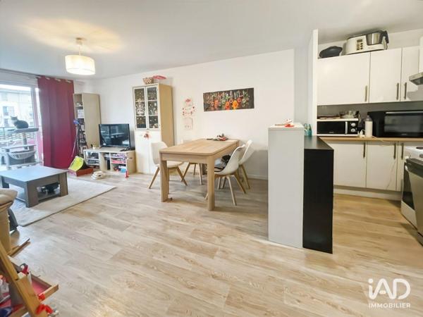 Location appartement 3 pièces 57 m² Brie-Comte-Robert