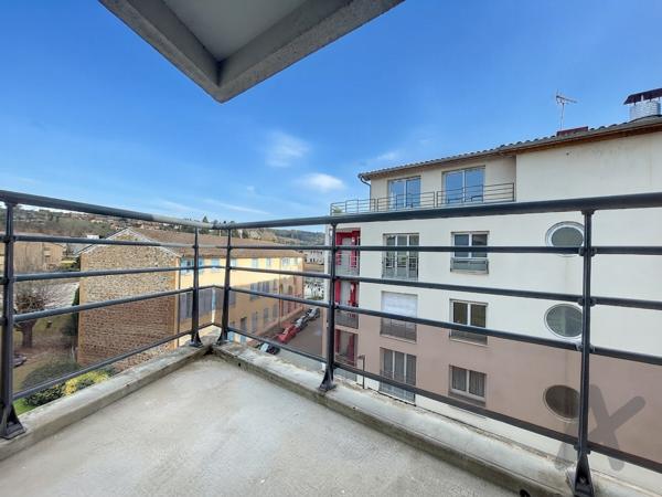 Appartement T4 avec balcon et stationnement
