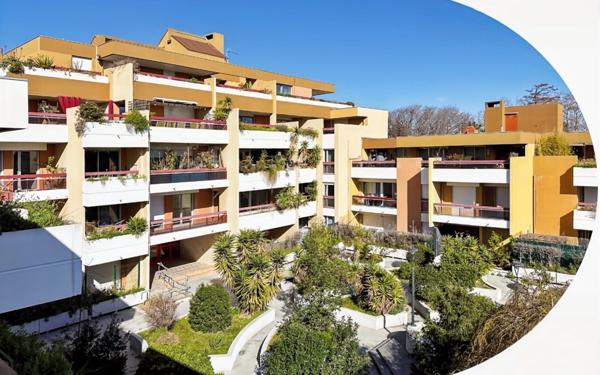 Appartement à vendre    4 pièces • 84,32 m2 Marseille 9