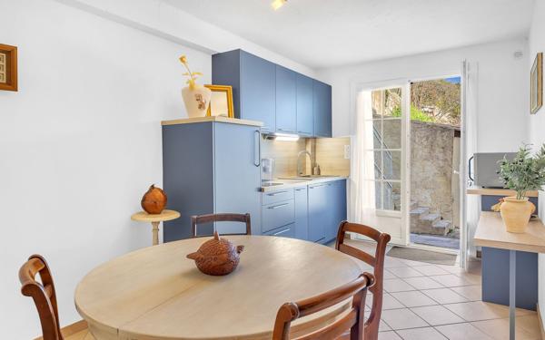 Maison à vendre    8 pièces • 152 m2 Saint-Jeannet